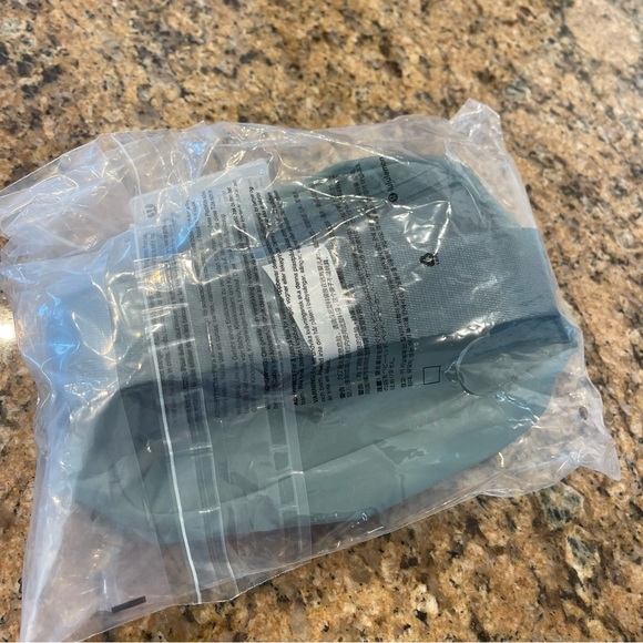 NWT Everywhere Belt Bag 1L Tide Water Teal - Lululemon , brand new, regular size - Picture 4 of 16